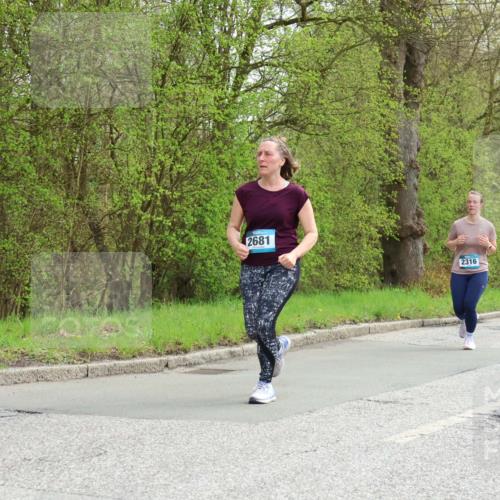 12.04.2026 - 45. Internationalen Wilhelmsburger Insellauf Yannick Fuchs http://msf.ph/oto/9494245 12.04.2026 13:03:40 Laufen 2681, 2316, 3656 meine-sportfotos.de