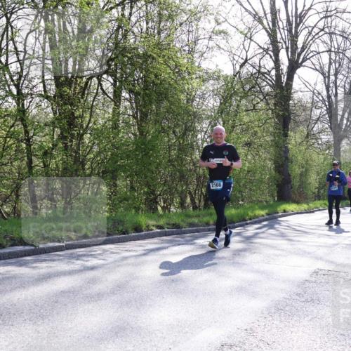 12.04.2026 - 45. Internationalen Wilhelmsburger Insellauf Yannick Fuchs http://msf.ph/oto/9494260 12.04.2026 10:48:36 Laufen 2166, 2418, 2398 meine-sportfotos.de