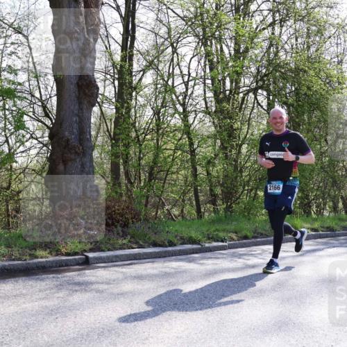 12.04.2026 - 45. Internationalen Wilhelmsburger Insellauf Yannick Fuchs http://msf.ph/oto/9494271 12.04.2026 10:48:37 Laufen 2166 meine-sportfotos.de