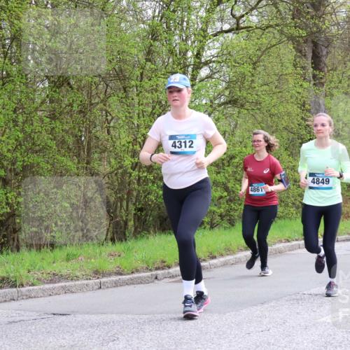 12.04.2026 - 45. Internationalen Wilhelmsburger Insellauf Yannick Fuchs http://msf.ph/oto/9494330 12.04.2026 13:03:52 Laufen 4312, 4861, 4849, 548 meine-sportfotos.de