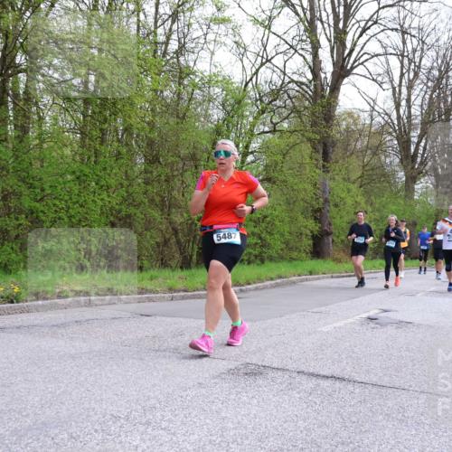 12.04.2026 - 45. Internationalen Wilhelmsburger Insellauf Yannick Fuchs http://msf.ph/oto/9494358 12.04.2026 13:03:55 Laufen 5487, 40, 4731, 2884 meine-sportfotos.de