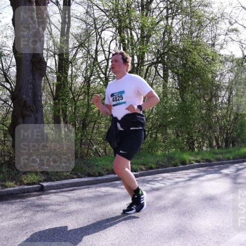 12.04.2026 - 45. Internationalen Wilhelmsburger Insellauf Yannick Fuchs http://msf.ph/oto/9494416 12.04.2026 10:48:53 Laufen 4825 meine-sportfotos.de