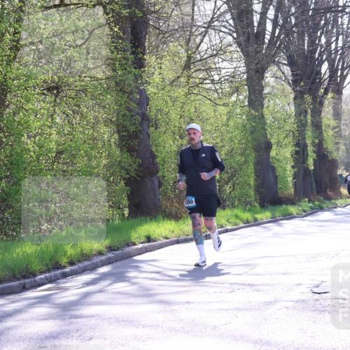 12.04.2026 - 45. Internationalen Wilhelmsburger Insellauf Yannick Fuchs http://msf.ph/oto/9494536 12.04.2026 10:49:08 Laufen 2950 meine-sportfotos.de
