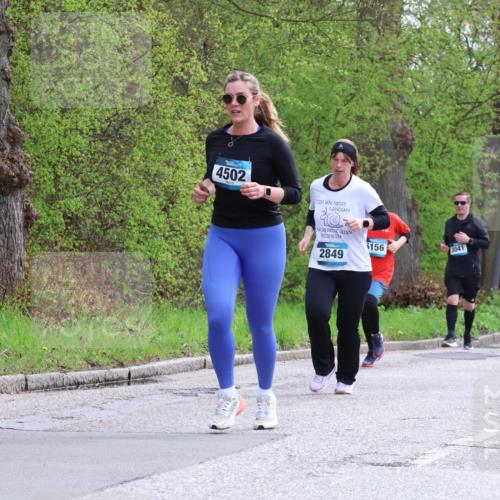 12.04.2026 - 45. Internationalen Wilhelmsburger Insellauf Yannick Fuchs http://msf.ph/oto/9494541 12.04.2026 13:04:20 Laufen 4502, 2849, 156, 3041, 4559, 704 meine-sportfotos.de