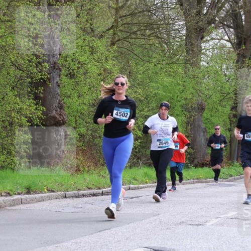 12.04.2026 - 45. Internationalen Wilhelmsburger Insellauf Yannick Fuchs http://msf.ph/oto/9494546 12.04.2026 13:04:20 Laufen 4502, 2849, 56, 4559, 04, 3575, 4202 meine-sportfotos.de