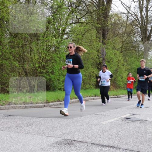 12.04.2026 - 45. Internationalen Wilhelmsburger Insellauf Yannick Fuchs http://msf.ph/oto/9494564 12.04.2026 13:04:22 Laufen 4502, 2849, 4555, 5156, 9704 meine-sportfotos.de