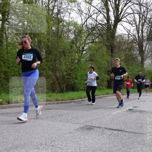 12.04.2026 - 45. Internationalen Wilhelmsburger Insellauf Yannick Fuchs http://msf.ph/oto/9494580 12.04.2026 13:04:23 Laufen 4502, 2849, 4559, 5156 meine-sportfotos.de