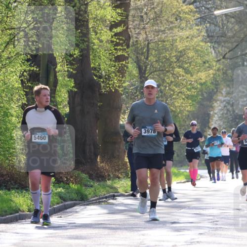 12.04.2026 - 45. Internationalen Wilhelmsburger Insellauf Yannick Fuchs http://msf.ph/oto/9494591 12.04.2026 10:49:16 Laufen 5460, 3978, 0, 77613, 5605, 4019 meine-sportfotos.de