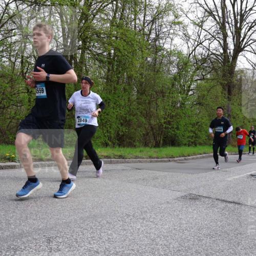 12.04.2026 - 45. Internationalen Wilhelmsburger Insellauf Yannick Fuchs http://msf.ph/oto/9494600 12.04.2026 13:04:25 Laufen 1559, 2849, 5156 meine-sportfotos.de