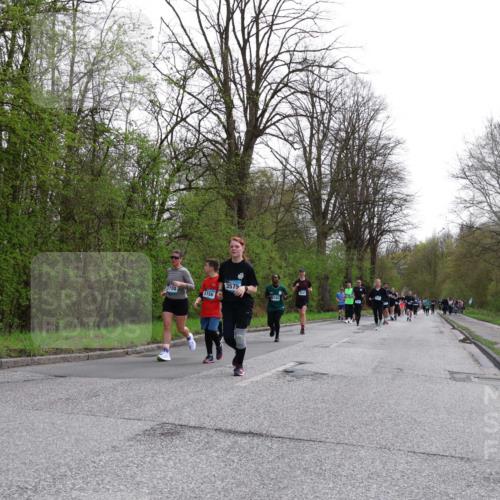 12.04.2026 - 45. Internationalen Wilhelmsburger Insellauf Yannick Fuchs http://msf.ph/oto/9494629 12.04.2026 13:04:28 Laufen 3704, 5156, 3575, 4104 meine-sportfotos.de