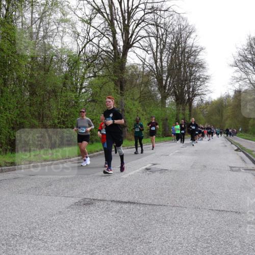 12.04.2026 - 45. Internationalen Wilhelmsburger Insellauf Yannick Fuchs http://msf.ph/oto/9494631 12.04.2026 13:04:28 Laufen 3704, 5156 meine-sportfotos.de