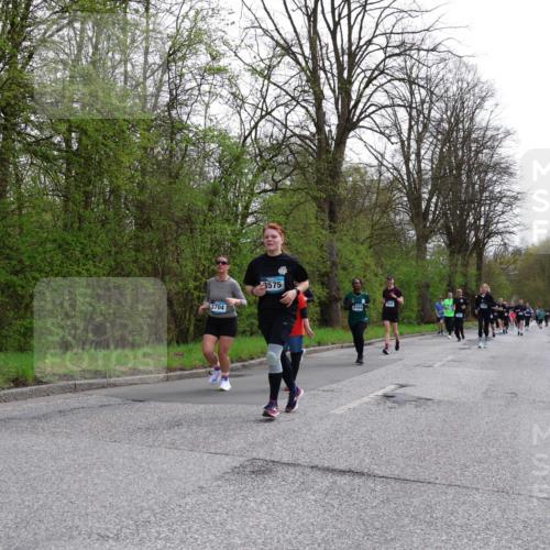 12.04.2026 - 45. Internationalen Wilhelmsburger Insellauf Yannick Fuchs http://msf.ph/oto/9494635 12.04.2026 13:04:28 Laufen 3704, 3575, 4104 meine-sportfotos.de