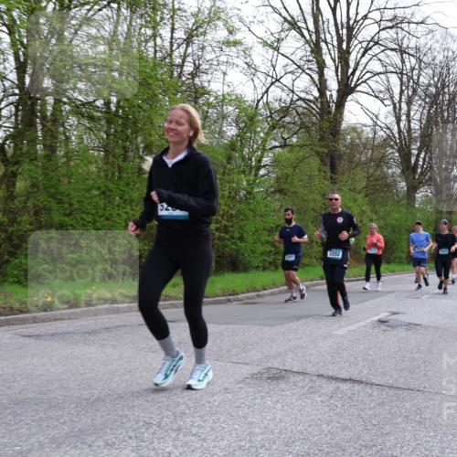 12.04.2026 - 45. Internationalen Wilhelmsburger Insellauf Yannick Fuchs http://msf.ph/oto/9494680 12.04.2026 13:04:34 Laufen 2281, 3252 meine-sportfotos.de