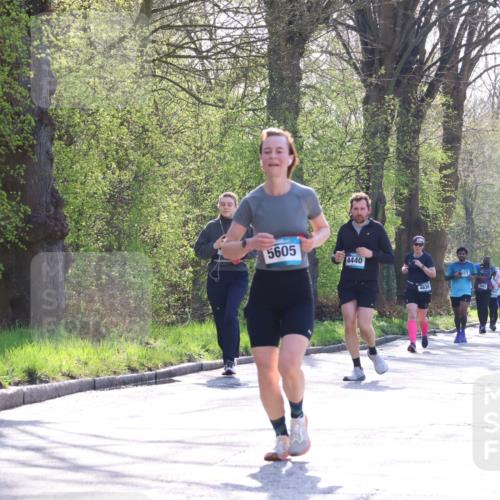 12.04.2026 - 45. Internationalen Wilhelmsburger Insellauf Yannick Fuchs http://msf.ph/oto/9494686 12.04.2026 10:49:27 Laufen 5605, 4440, 4630, 401 meine-sportfotos.de