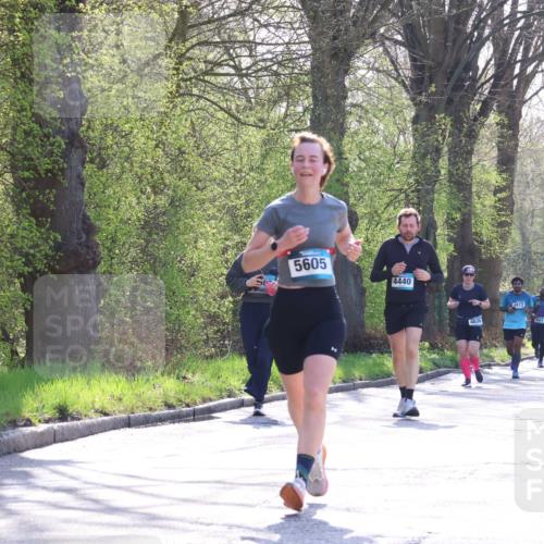 12.04.2026 - 45. Internationalen Wilhelmsburger Insellauf Yannick Fuchs http://msf.ph/oto/9494687 12.04.2026 10:49:27 Laufen 5605, 4440, 4630, 4613, 3463, 4015, 4612 meine-sportfotos.de