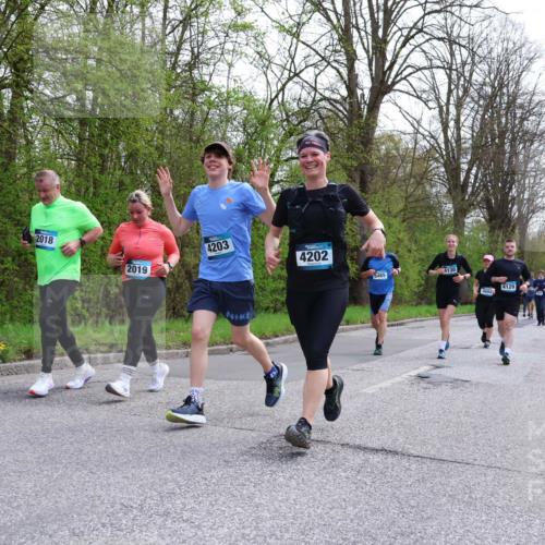 12.04.2026 - 45. Internationalen Wilhelmsburger Insellauf Yannick Fuchs http://msf.ph/oto/9494710 12.04.2026 13:04:37 Laufen 2018, 2019, 4203, 4202, 4130, 5465, 4129, 3604 meine-sportfotos.de