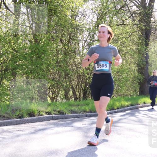 12.04.2026 - 45. Internationalen Wilhelmsburger Insellauf Yannick Fuchs http://msf.ph/oto/9494714 12.04.2026 10:49:30 Laufen 5605, 4440 meine-sportfotos.de