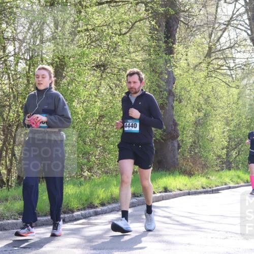12.04.2026 - 45. Internationalen Wilhelmsburger Insellauf Yannick Fuchs http://msf.ph/oto/9494746 12.04.2026 10:49:33 Laufen 4440, 4630, 4613 meine-sportfotos.de