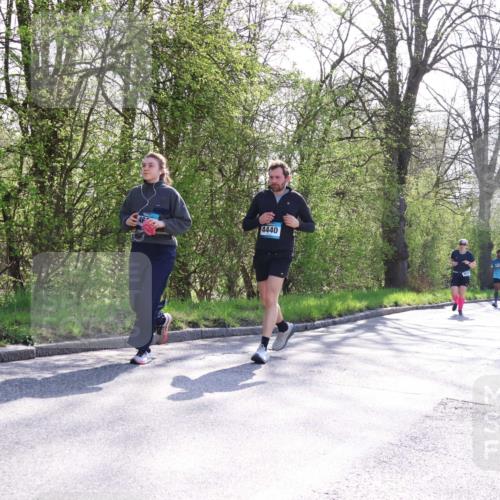12.04.2026 - 45. Internationalen Wilhelmsburger Insellauf Yannick Fuchs http://msf.ph/oto/9494762 12.04.2026 10:49:34 Laufen 4440 meine-sportfotos.de