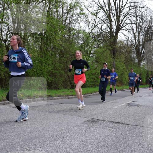 12.04.2026 - 45. Internationalen Wilhelmsburger Insellauf Yannick Fuchs http://msf.ph/oto/9494773 12.04.2026 13:04:43 Laufen 3846, 3199, 9770, 3694, 2617 meine-sportfotos.de