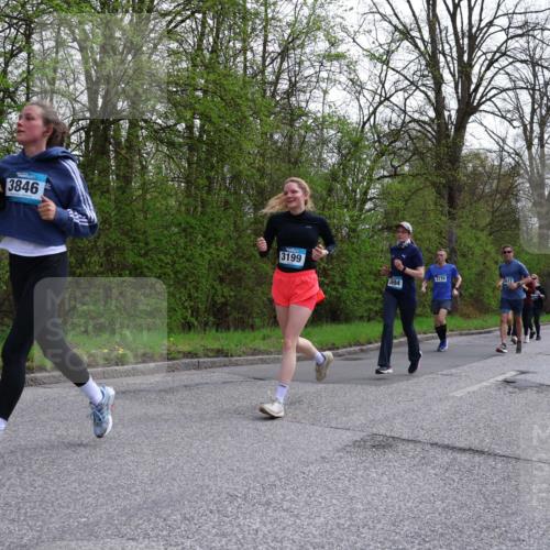 12.04.2026 - 45. Internationalen Wilhelmsburger Insellauf Yannick Fuchs http://msf.ph/oto/9494775 12.04.2026 13:04:43 Laufen 3846, 3199, 3694, 3770 meine-sportfotos.de