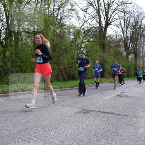 12.04.2026 - 45. Internationalen Wilhelmsburger Insellauf Yannick Fuchs http://msf.ph/oto/9494779 12.04.2026 13:04:44 Laufen 199, 3694, 3770 meine-sportfotos.de