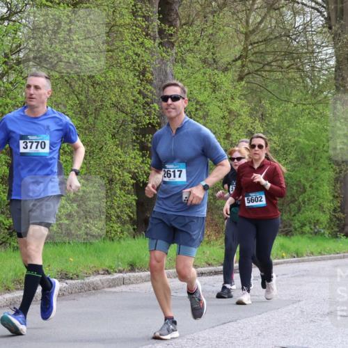 12.04.2026 - 45. Internationalen Wilhelmsburger Insellauf Yannick Fuchs http://msf.ph/oto/9494781 12.04.2026 13:04:44 Laufen 3770, 2617, 5602, 4727 meine-sportfotos.de