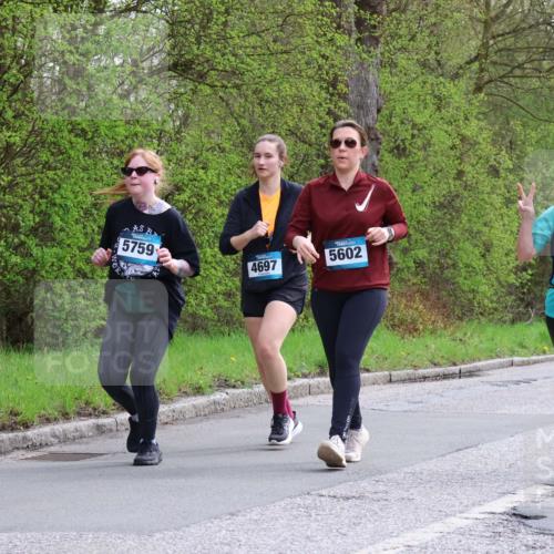 12.04.2026 - 45. Internationalen Wilhelmsburger Insellauf Yannick Fuchs http://msf.ph/oto/9494800 12.04.2026 13:04:46 Laufen 5759, 4697, 5602, 2014, 4727, 90, 388 meine-sportfotos.de