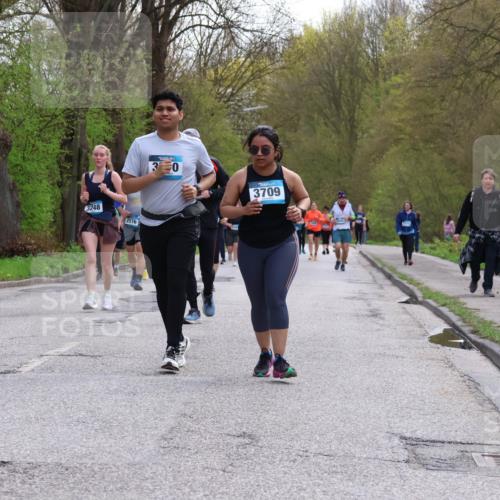 12.04.2026 - 45. Internationalen Wilhelmsburger Insellauf Yannick Fuchs http://msf.ph/oto/9494873 12.04.2026 13:04:54 Laufen 3248, 2516, 30, 3709 meine-sportfotos.de