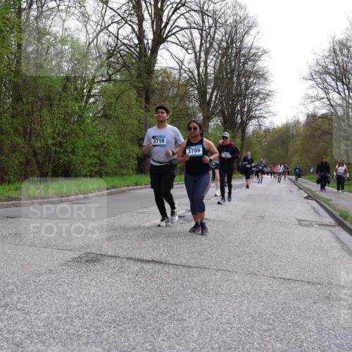 12.04.2026 - 45. Internationalen Wilhelmsburger Insellauf Yannick Fuchs http://msf.ph/oto/9494906 12.04.2026 13:04:57 Laufen 3710, 3709, 2799 meine-sportfotos.de