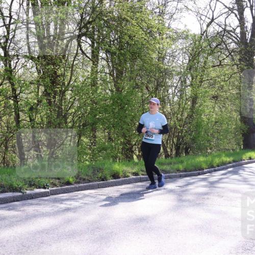 12.04.2026 - 45. Internationalen Wilhelmsburger Insellauf Yannick Fuchs http://msf.ph/oto/9494909 12.04.2026 10:49:48 Laufen 2905 meine-sportfotos.de