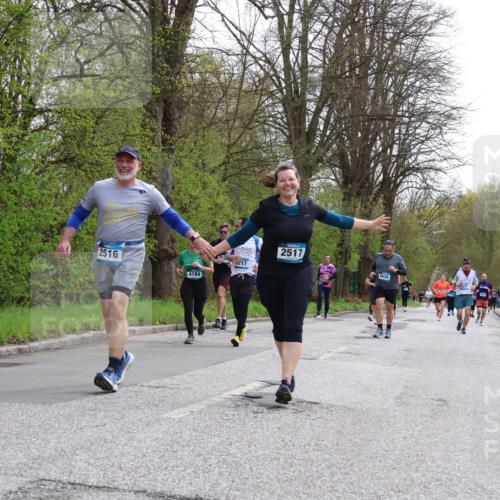 12.04.2026 - 45. Internationalen Wilhelmsburger Insellauf Yannick Fuchs http://msf.ph/oto/9494948 12.04.2026 13:05:02 Laufen 2516, 4194, 5717, 2517, 4626 meine-sportfotos.de