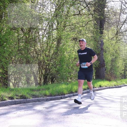 12.04.2026 - 45. Internationalen Wilhelmsburger Insellauf Yannick Fuchs http://msf.ph/oto/9494949 12.04.2026 10:49:52 Laufen 5581 meine-sportfotos.de