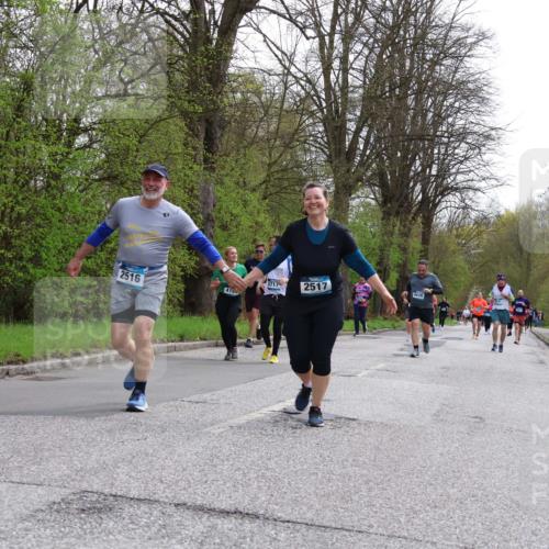 12.04.2026 - 45. Internationalen Wilhelmsburger Insellauf Yannick Fuchs http://msf.ph/oto/9494951 12.04.2026 13:05:02 Laufen 415, 2516, 5717, 2517 meine-sportfotos.de