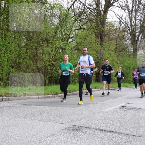 12.04.2026 - 45. Internationalen Wilhelmsburger Insellauf Yannick Fuchs http://msf.ph/oto/9494973 12.04.2026 13:05:04 Laufen 4194, 57, 4948, 4626, 5541 meine-sportfotos.de