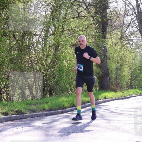 12.04.2026 - 45. Internationalen Wilhelmsburger Insellauf Yannick Fuchs http://msf.ph/oto/9495015 12.04.2026 10:50:00 Laufen 3878, 216 meine-sportfotos.de