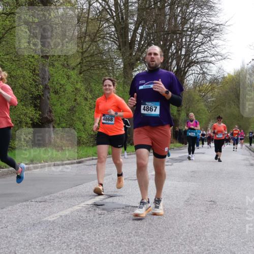 12.04.2026 - 45. Internationalen Wilhelmsburger Insellauf Yannick Fuchs http://msf.ph/oto/9495040 12.04.2026 13:05:13 Laufen 272, 4868, 4867, 5849, 3277, 2774 meine-sportfotos.de