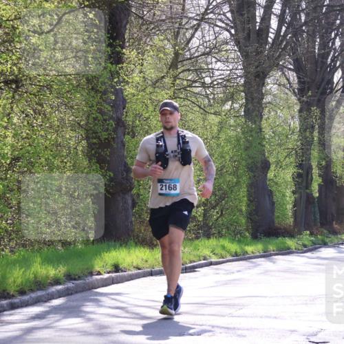 12.04.2026 - 45. Internationalen Wilhelmsburger Insellauf Yannick Fuchs http://msf.ph/oto/9495041 12.04.2026 10:50:03 Laufen 2168 meine-sportfotos.de