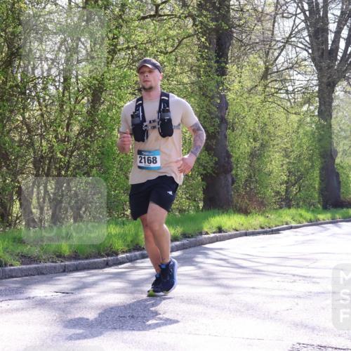 12.04.2026 - 45. Internationalen Wilhelmsburger Insellauf Yannick Fuchs http://msf.ph/oto/9495054 12.04.2026 10:50:05 Laufen 2168 meine-sportfotos.de