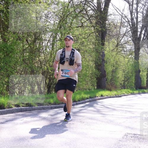 12.04.2026 - 45. Internationalen Wilhelmsburger Insellauf Yannick Fuchs http://msf.ph/oto/9495059 12.04.2026 10:50:05 Laufen 2168 meine-sportfotos.de