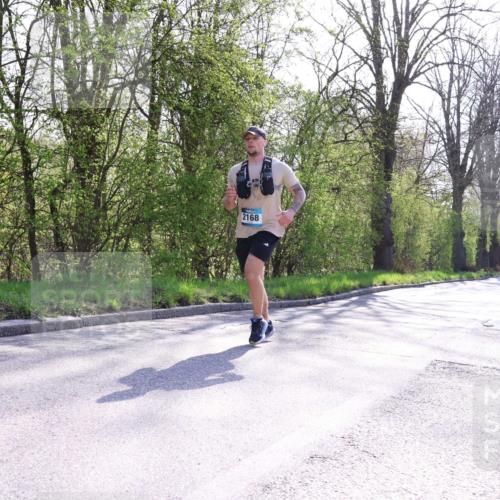 12.04.2026 - 45. Internationalen Wilhelmsburger Insellauf Yannick Fuchs http://msf.ph/oto/9495065 12.04.2026 10:50:05 Laufen 2168 meine-sportfotos.de