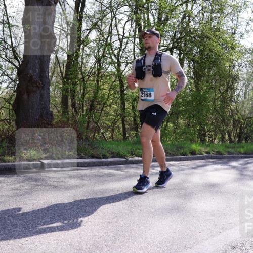 12.04.2026 - 45. Internationalen Wilhelmsburger Insellauf Yannick Fuchs http://msf.ph/oto/9495074 12.04.2026 10:50:06 Laufen 2168 meine-sportfotos.de