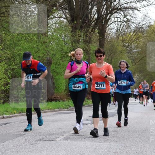 12.04.2026 - 45. Internationalen Wilhelmsburger Insellauf Yannick Fuchs http://msf.ph/oto/9495075 12.04.2026 13:05:16 Laufen 2833, 5849, 3277, 2774 meine-sportfotos.de