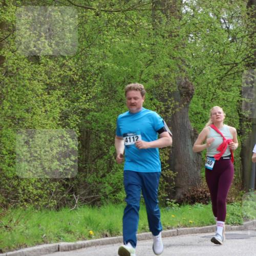 12.04.2026 - 45. Internationalen Wilhelmsburger Insellauf Yannick Fuchs http://msf.ph/oto/9495157 12.04.2026 13:05:25 Laufen 4112, 940, 3453, 1227 meine-sportfotos.de