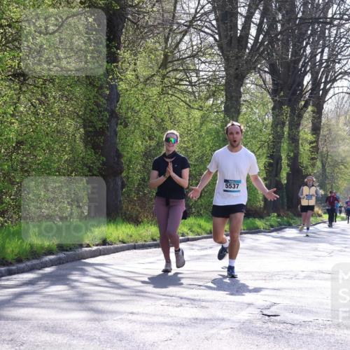 12.04.2026 - 45. Internationalen Wilhelmsburger Insellauf Yannick Fuchs http://msf.ph/oto/9495159 12.04.2026 10:50:24 Laufen 5537 meine-sportfotos.de
