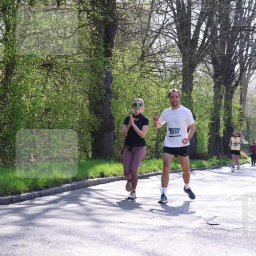 12.04.2026 - 45. Internationalen Wilhelmsburger Insellauf Yannick Fuchs http://msf.ph/oto/9495163 12.04.2026 10:50:24 Laufen 5537 meine-sportfotos.de