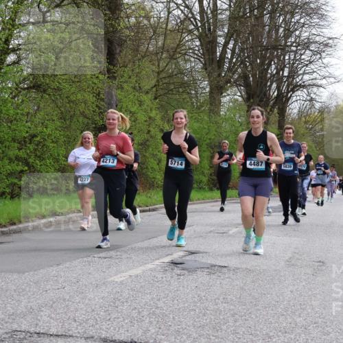 12.04.2026 - 45. Internationalen Wilhelmsburger Insellauf Yannick Fuchs http://msf.ph/oto/9495288 12.04.2026 13:05:38 Laufen 4227, 4487, 5839, 2570, 4213, 5714, 2174 meine-sportfotos.de