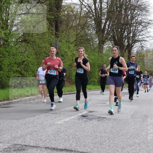 12.04.2026 - 45. Internationalen Wilhelmsburger Insellauf Yannick Fuchs http://msf.ph/oto/9495290 12.04.2026 13:05:38 Laufen 4227, 4213, 5714, 4487, 5839 meine-sportfotos.de