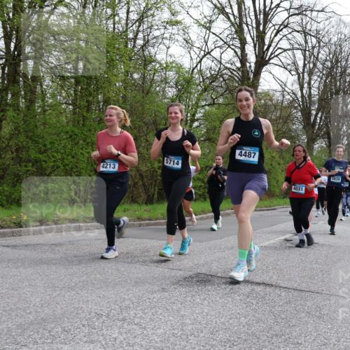 12.04.2026 - 45. Internationalen Wilhelmsburger Insellauf Yannick Fuchs http://msf.ph/oto/9495314 12.04.2026 13:05:40 Laufen 4213, 5714, 4487, 4031, 5839 meine-sportfotos.de