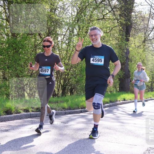 12.04.2026 - 45. Internationalen Wilhelmsburger Insellauf Yannick Fuchs http://msf.ph/oto/9495369 12.04.2026 10:50:46 Laufen 4597, 4595, 3052 meine-sportfotos.de